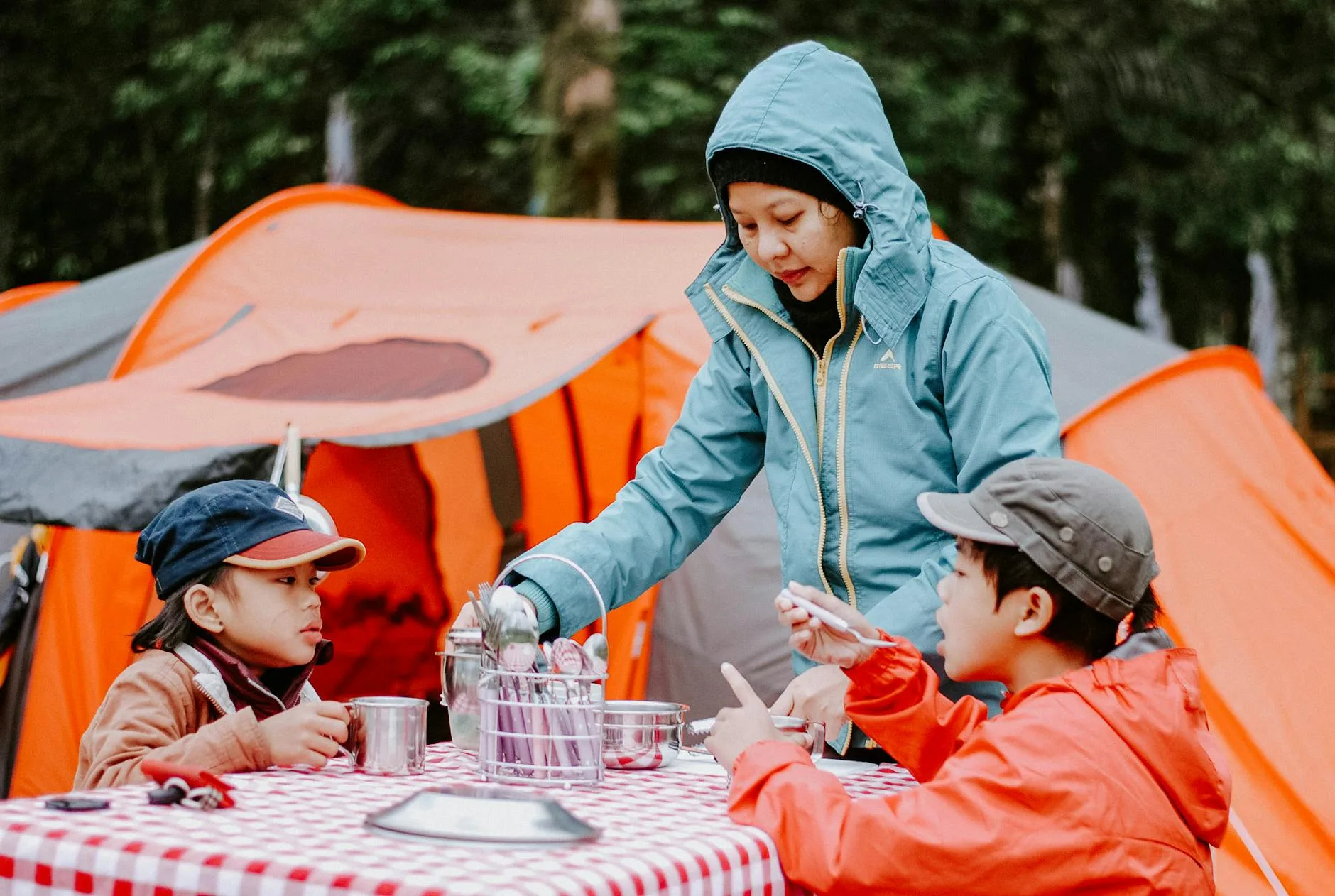 Spacious tent interior with room and headspace